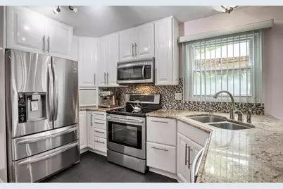 17603 W Windslow Drive, Grayslake, IL 60030 - Photo 9