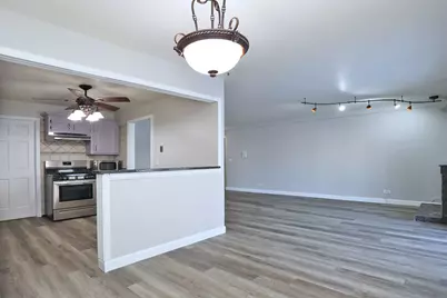 236 Deerpath Court #B1, Schaumburg, IL 60193 - Photo 5