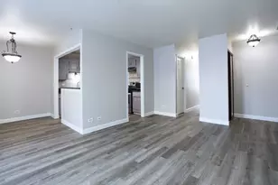 236 Deerpath Ct, Schaumburg, IL 60193 - Photo 3