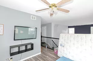 460 Lancaster Dr, Pingree Grove, IL 60140 - Photo 15