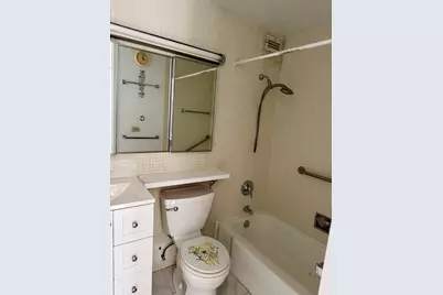 [Address not provided], Chicago, IL 60615 - Photo 7