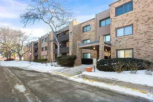 1100 E Randville Dr, Palatine, IL 60074 - Photo 17