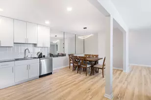 1100 E Randville Dr, Palatine, IL 60074 - Photo 9