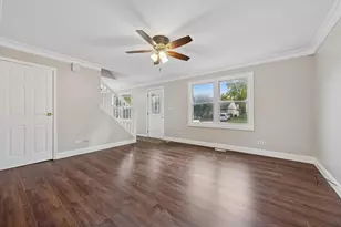 [Address not provided], Glendale Heights, IL 60139 - Photo 3