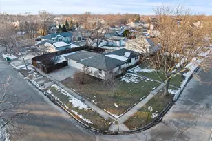 1625 Bunker Hill Dr, Joliet, IL 60435 - Photo 27