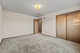 1625 Bunker Hill Dr, Joliet, IL 60435 - Photo 13