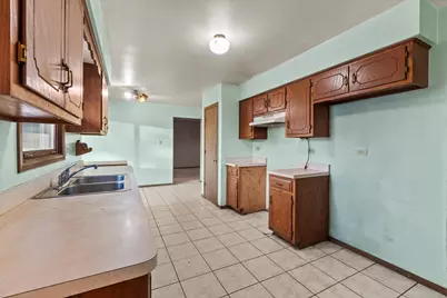 1625 Bunker Hill Drive, Joliet, IL 60435 - Photo 7