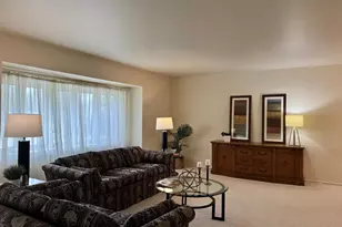 416 Trinity Ct, Buffalo Grove, IL 60089 - Photo 39