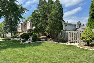 416 Trinity Ct, Buffalo Grove, IL 60089 - Photo 83