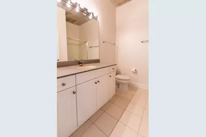 [Address not provided], Evanston, IL 60201 - Photo 17