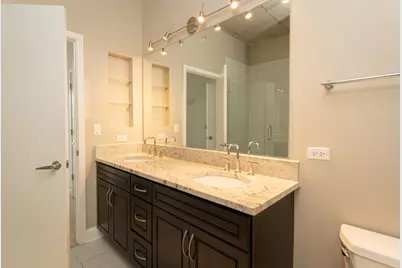 [Address not provided], Evanston, IL 60201 - Photo 13