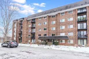 4721 St Joseph Creek Rd, Lisle, IL 60532 - Photo 1