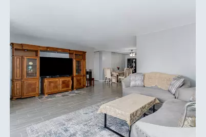 4721 Saint Joseph Creek Road #5F, Lisle, IL 60532 - Photo 5