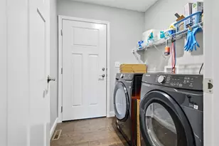 12 Misty Ln, Bloomington, IL 61705 - Photo 11