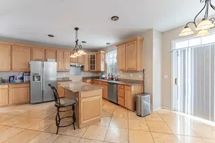 271 Stonegate Rd, Bolingbrook, IL 60440 - Photo 9