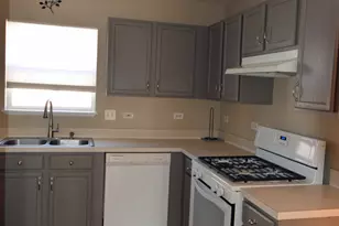 34350 N White Clover Ct, Round Lake, IL 60073 - Photo 7