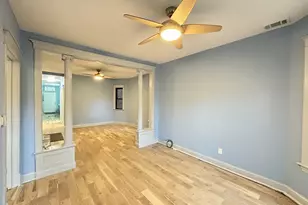 3245 N Lakewood Ave, Chicago, IL 60657 - Photo 11