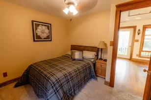 101 Beachway Dr, Fox River Grove, IL 60021 - Photo 11