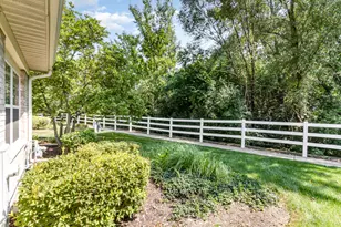 628 Belmont Ln, Carol Stream, IL 60188 - Photo 23