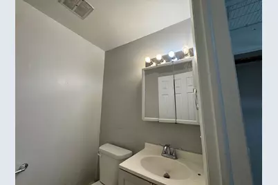 1075 Higgins Quarters Drive #3-208, Hoffman Estates, IL 60169 - Photo 17