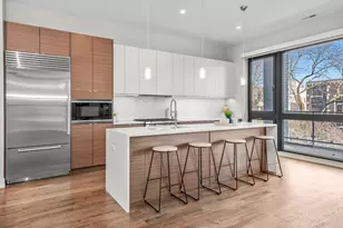 1020 N Marshfield Ave, Chicago, IL 60622 - Photo 3