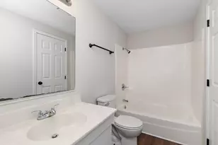 1333 Petersburg Ct, Carol Stream, IL 60188 - Photo 13