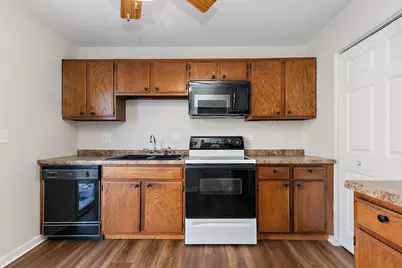 1333 Petersburg Court #0, Carol Stream, IL 60188 - Photo 9