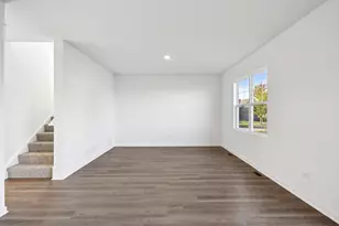 3008 Old Castle Rd, Joliet, IL 60435 - Photo 7