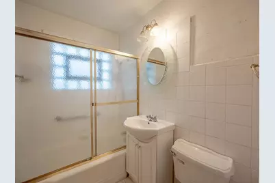 9116 S Dante Avenue, Chicago, IL 60619 - Photo 9