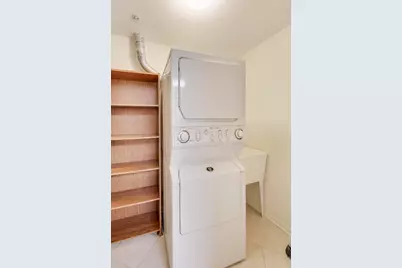 425 Village Green Road #213, Lincolnshire, IL 60069 - Photo 21