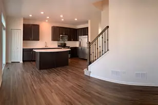 285 Lakeshore Dr, Oswego, IL 60543 - Photo 11