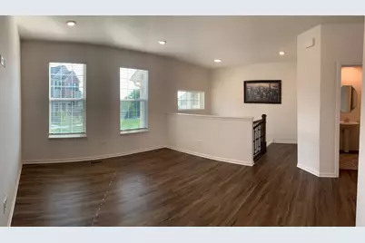 285 Lakeshore Drive, Oswego, IL 60543 - Photo 5