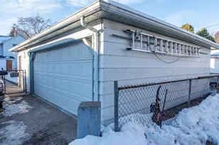 519 N Ash St, Waukegan, IL 60085 - Photo 23