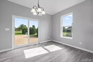 3431 Comstock Ave, Dekalb, IL 60115 - Photo 15