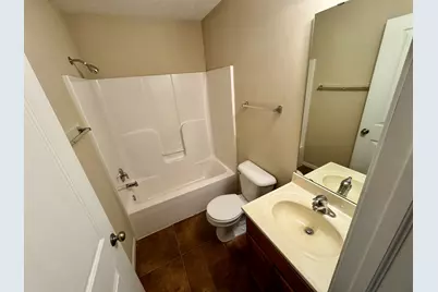 651 Stonegate Drive #651, Sycamore, IL 60178 - Photo 9