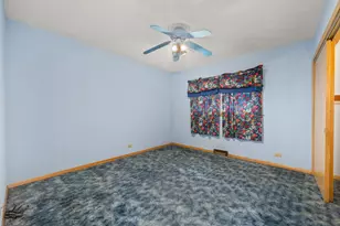 3251 N Schultz Dr, Lansing, IL 60438 - Photo 11