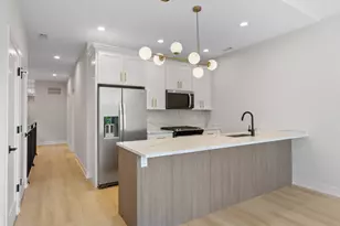 5004 S Prairie Ave, Chicago, IL 60615 - Photo 17