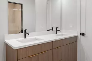 5004 S Prairie Ave, Chicago, IL 60615 - Photo 33