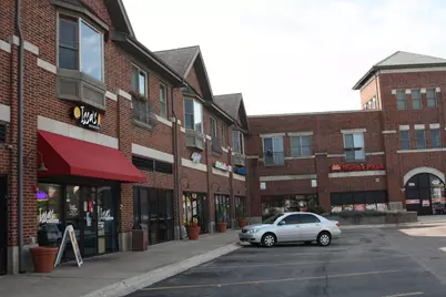 111 W Railroad Avenue NW, Bartlett, IL 60103 - Photo 29