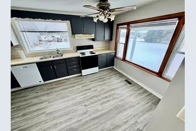 30556 Lanan Road, Kingston, IL 60145 - Photo 9