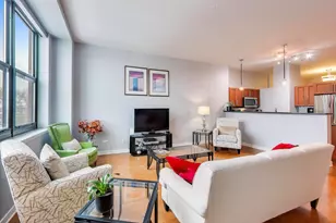 3140 N Sheffield Ave, Chicago, IL 60657 - Photo 3