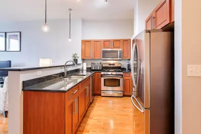 3140 N Sheffield Avenue #504, Chicago, IL 60657 - Photo 5