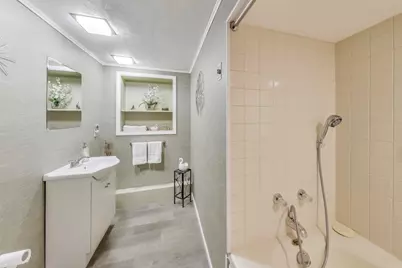 304 Amherst Avenue, Des Plaines, IL 60016 - Photo 19