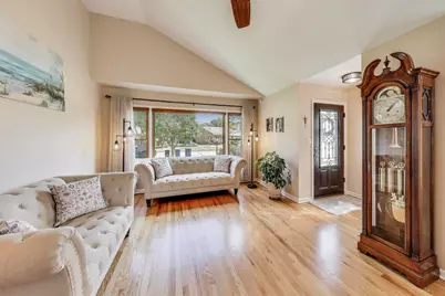 304 Amherst Avenue, Des Plaines, IL 60016 - Photo 3