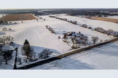 9202 Town Hall Road, Belvidere, IL 61008 - Photo 5