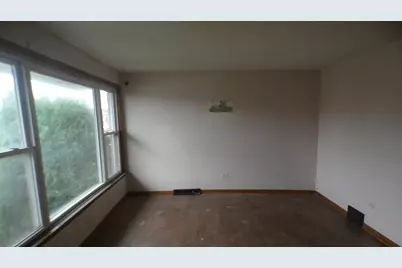 2811 W 82nd Street, Chicago, IL 60620 - Photo 3