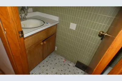 2811 W 82nd Street, Chicago, IL 60620 - Photo 15