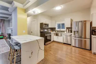 7515 S Chappel Ave, Chicago, IL 60649 - Photo 11