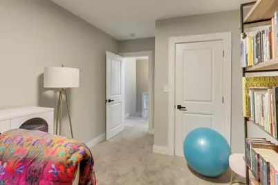 7515 S Chappel Avenue, Chicago, IL 60649 - Photo 25