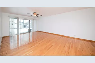 5300 Carriage Way Drive #107, Rolling Meadows, IL 60008 - Photo 7